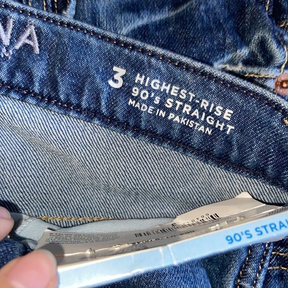 NWT Arizona 90s highest rise straight leg jeans **set of 2**
Size 1,3 - Picture 4 of 9